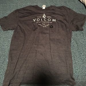 Volcom shirt