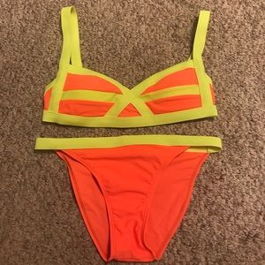 CUPSHE Bikini: Never worn: Size medium