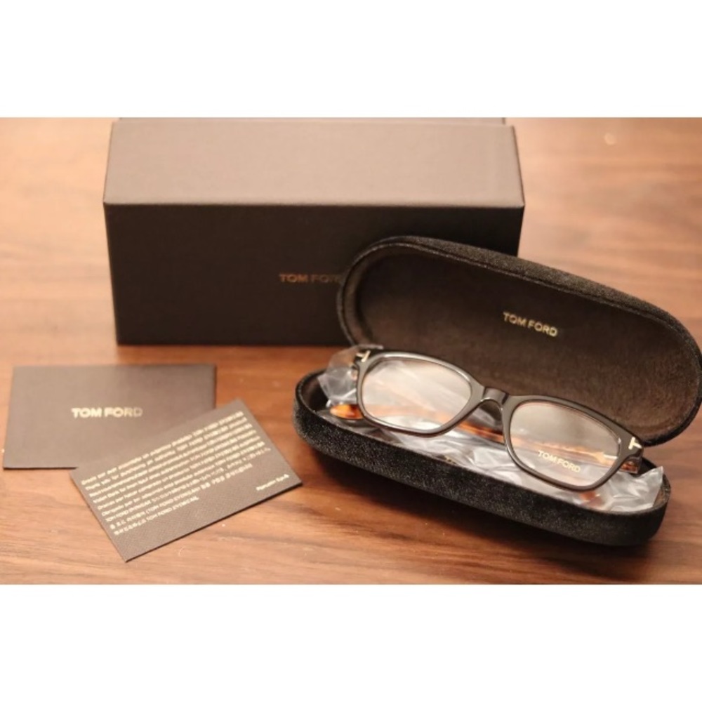 Brand new- Optical glasses Tom Ford TF 5207 005