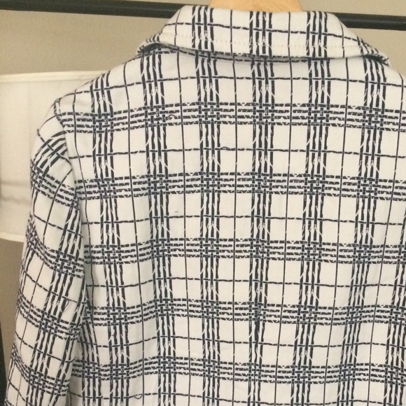 Short jacket - Picture 2 of 2