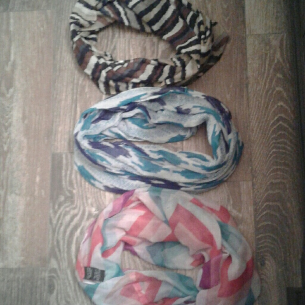 Scarfs