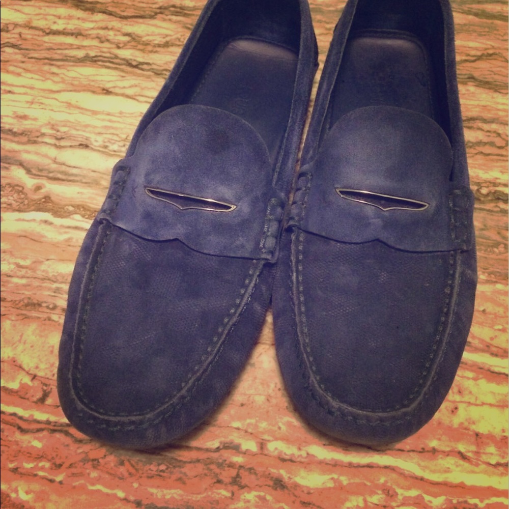 Louis Vuitton 8/30. USA 9/30. 10