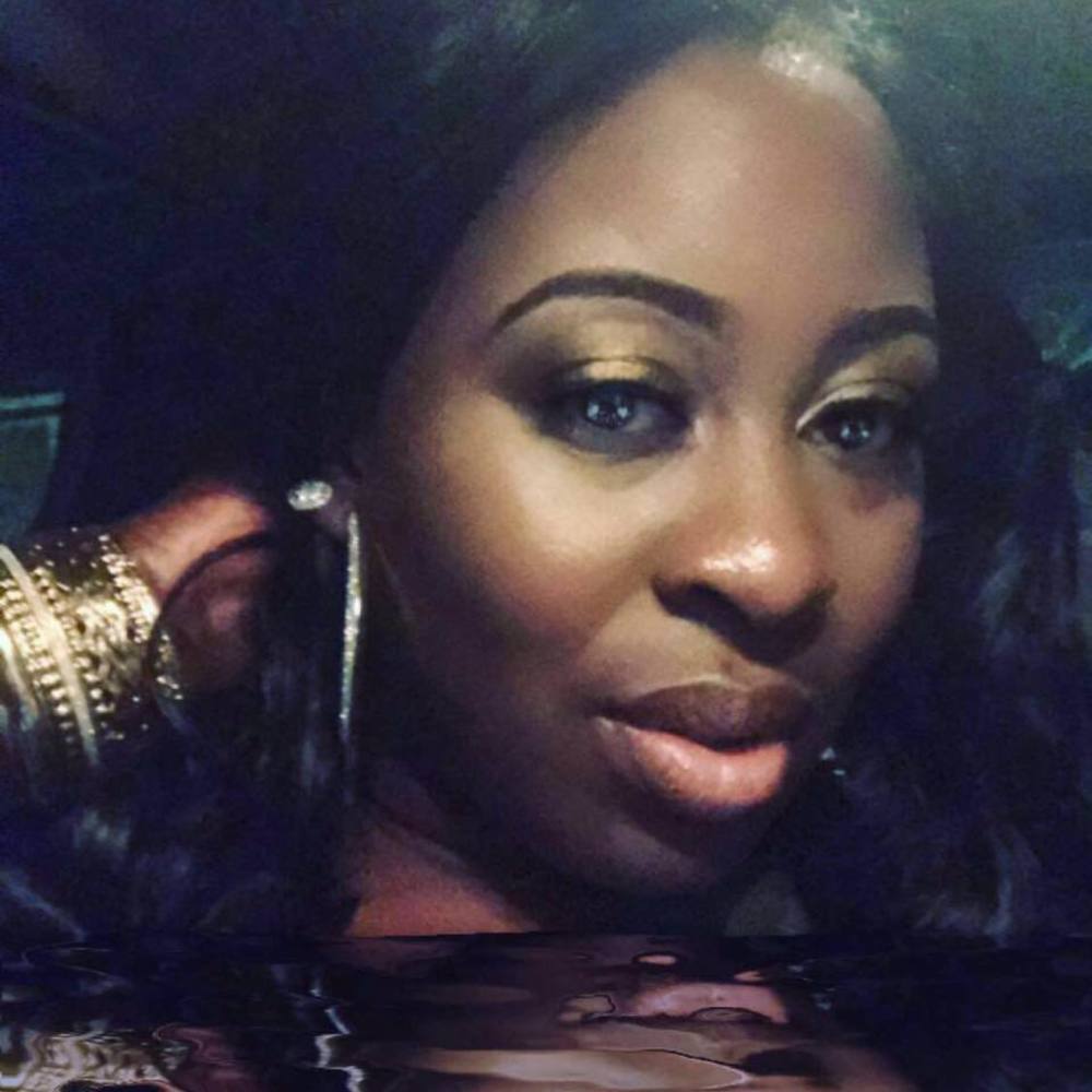 Meet your Posher, Lacoursha