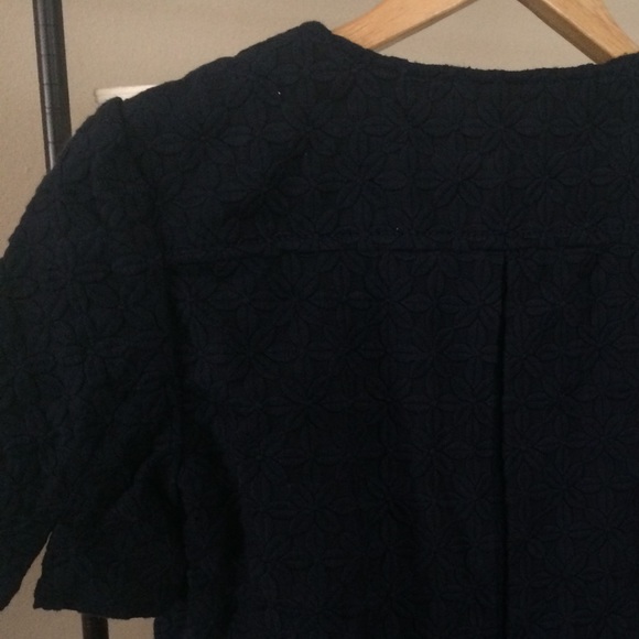 Short black jacket - Picture 2 of 3