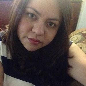 Meet your Posher, Alejandra
