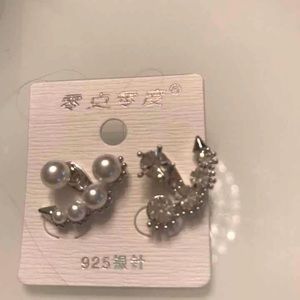 Fashionable earrings