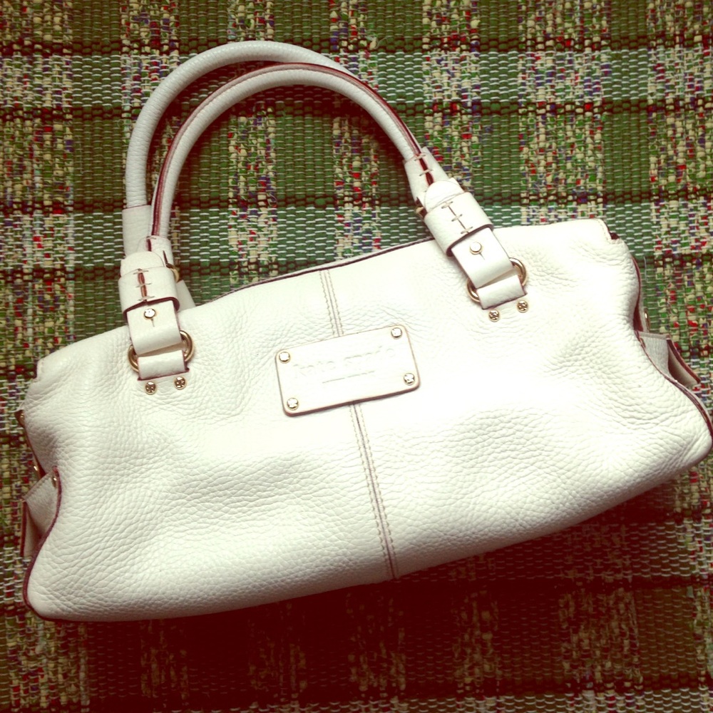 Authentic Kate Spade Pebbled Leather Purse