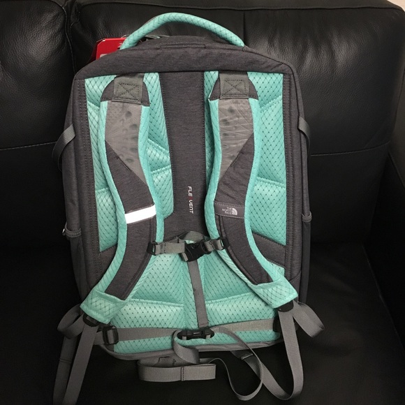 North Face Recon Women's Backpack - Picture 4 of 4