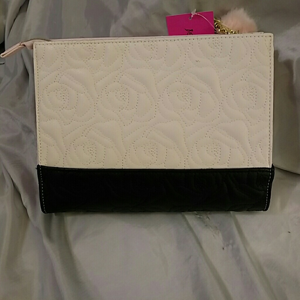 Betsey johnson cosmetic bag blk wht pale pink NWT - Picture 4 of 7