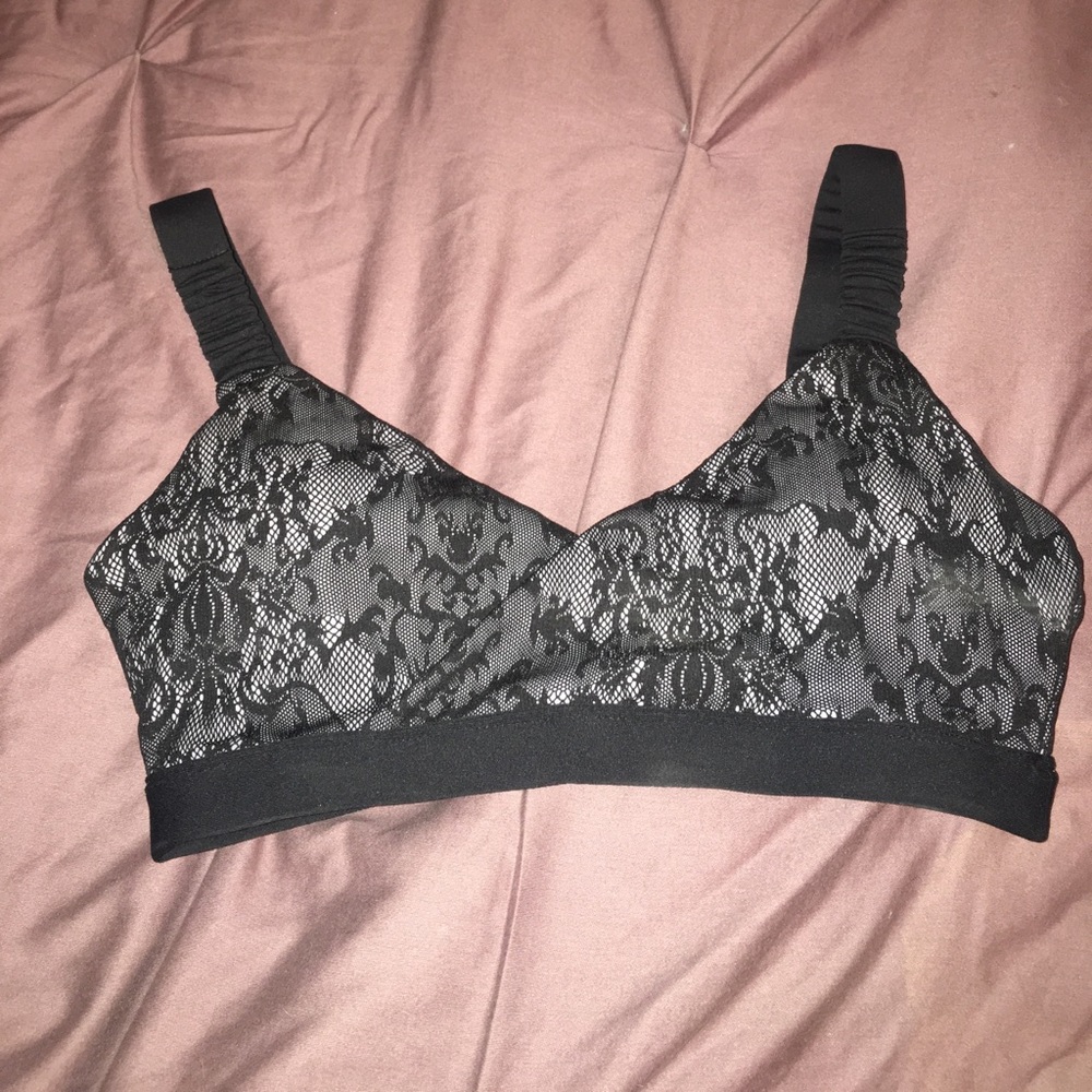 Fabletics sports bra