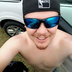 Meet your Posher, Marc