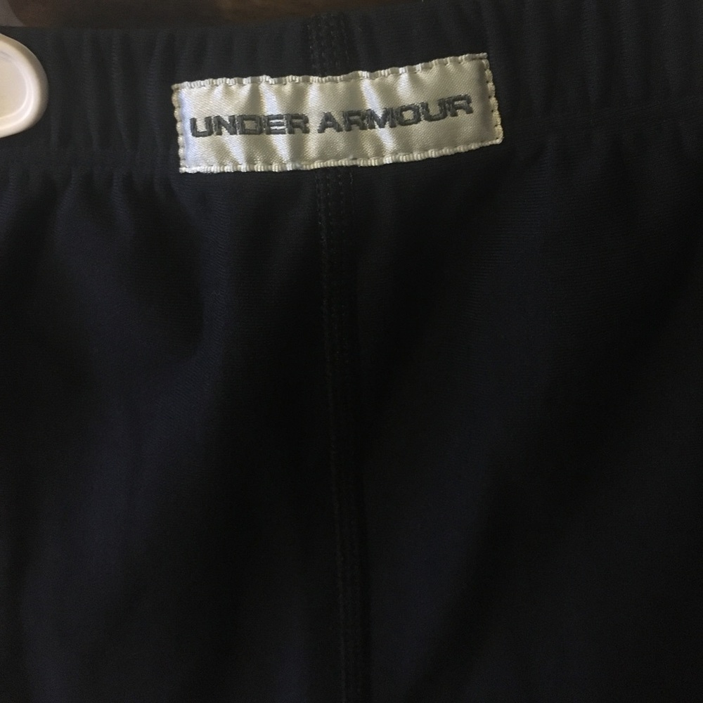 Under armor - Picture 4 of 4