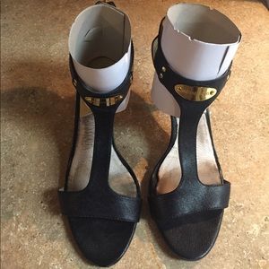 Micheal Kors Heels Sandals Open Toe!!👠