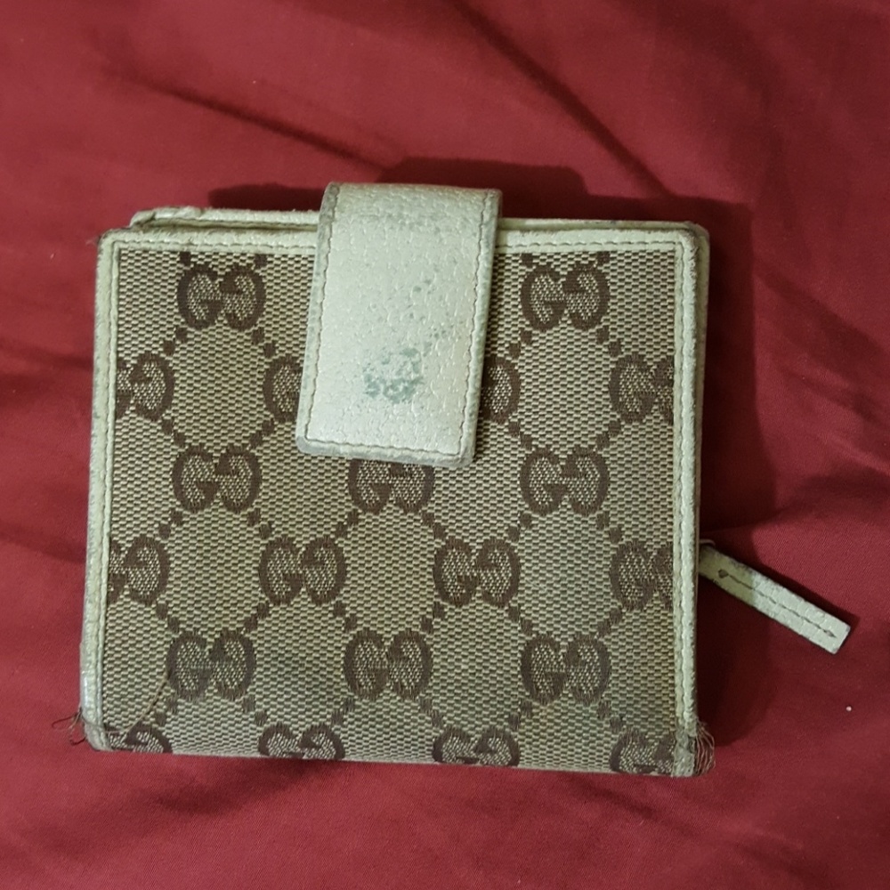 Gucci wallet