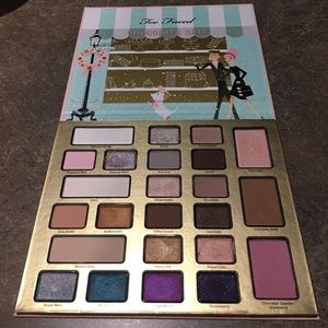 Too Faced "Christmas in New York" Palette