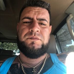 Meet your Posher, Elio