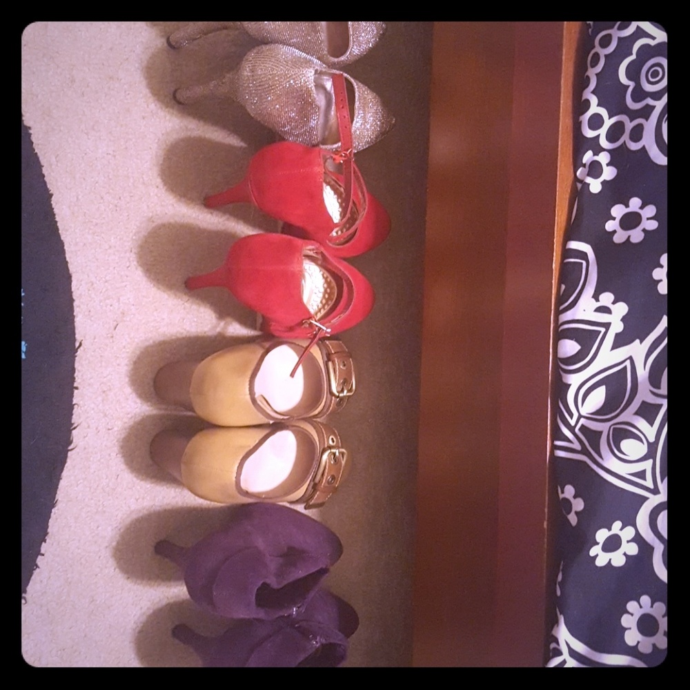 Bundle of heels
