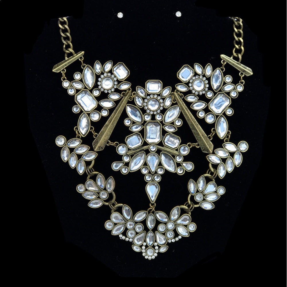 Beautiful Statement necklace || 3 colors available