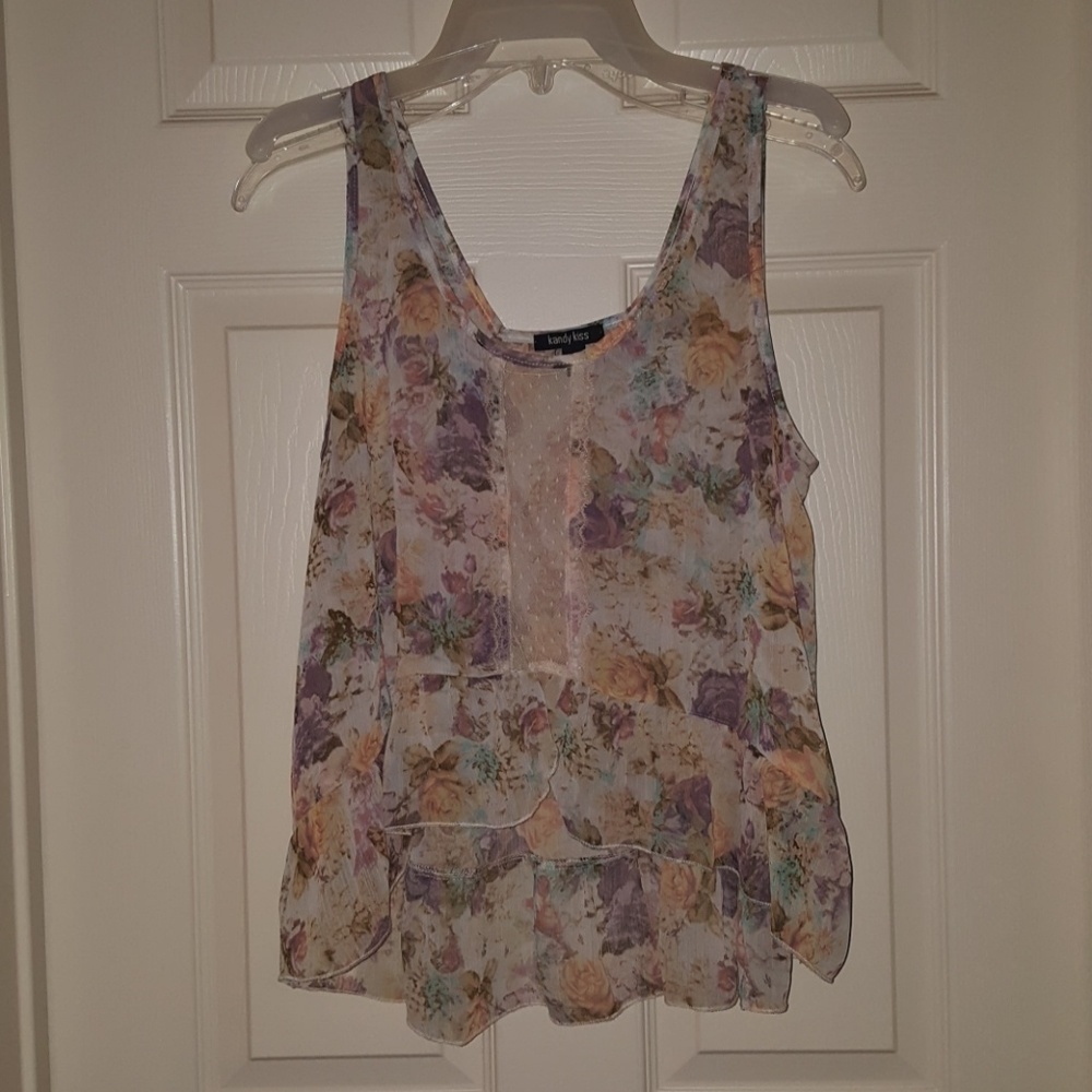 Kandy Kiss floral top