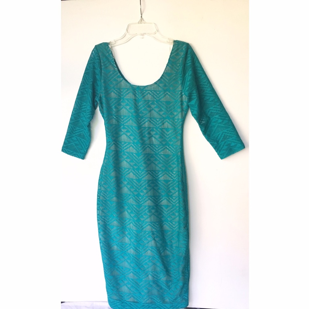Love Fire teal lace body con 3/4 sleeve dress