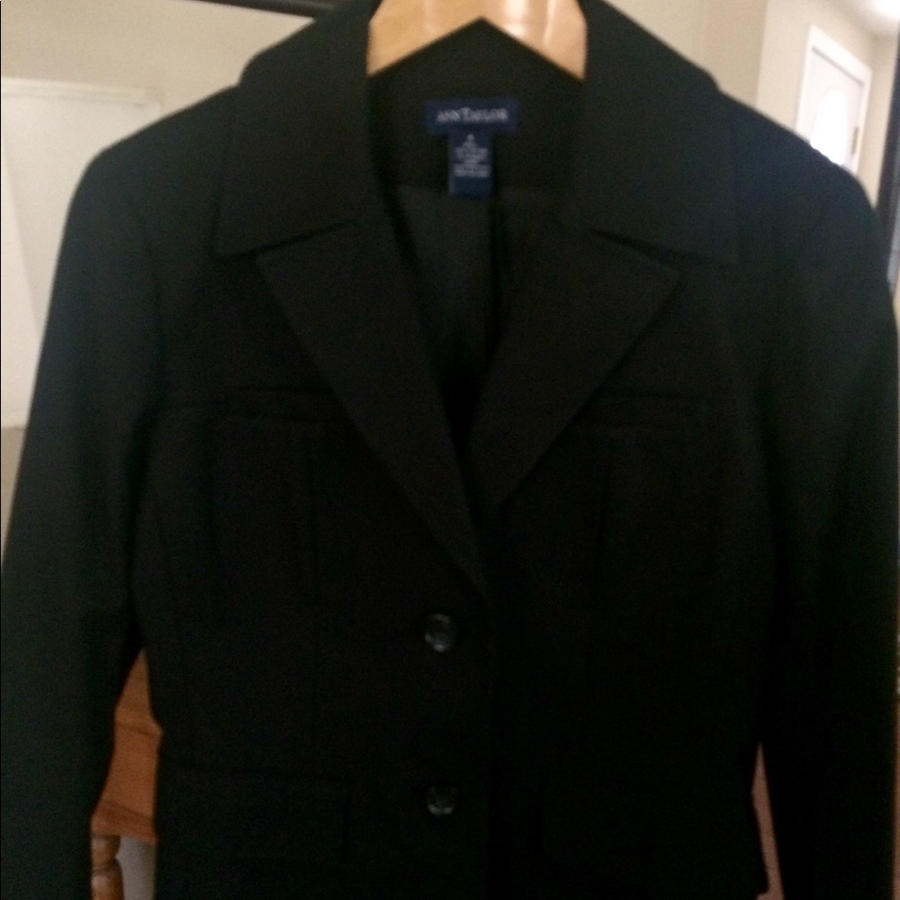 Causal black blazer