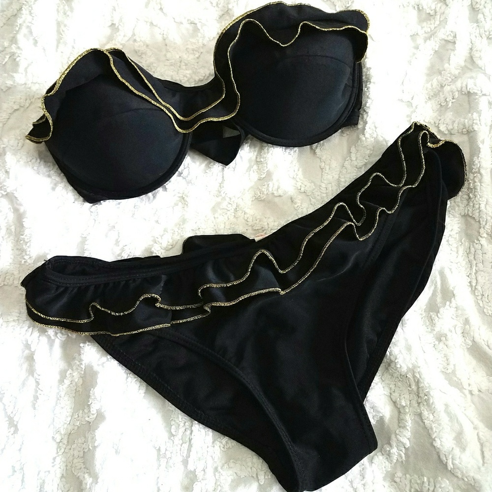 Ruffle Black Bikini