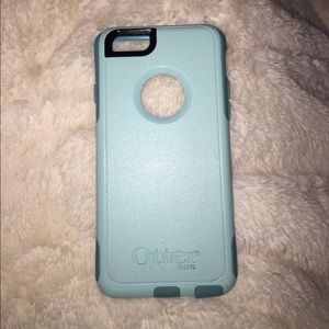 I am selling an iphone 6-6s otterbox commuter case