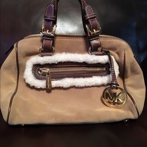 AUTHENTIC winter Micheal Kors purse