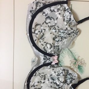 Victoria's Secret Bra 36DDD