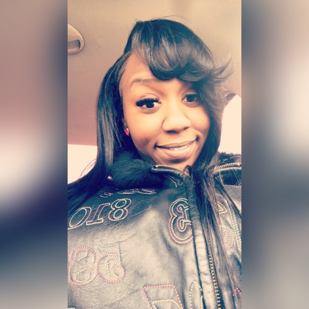 Meet your Posher, Shay