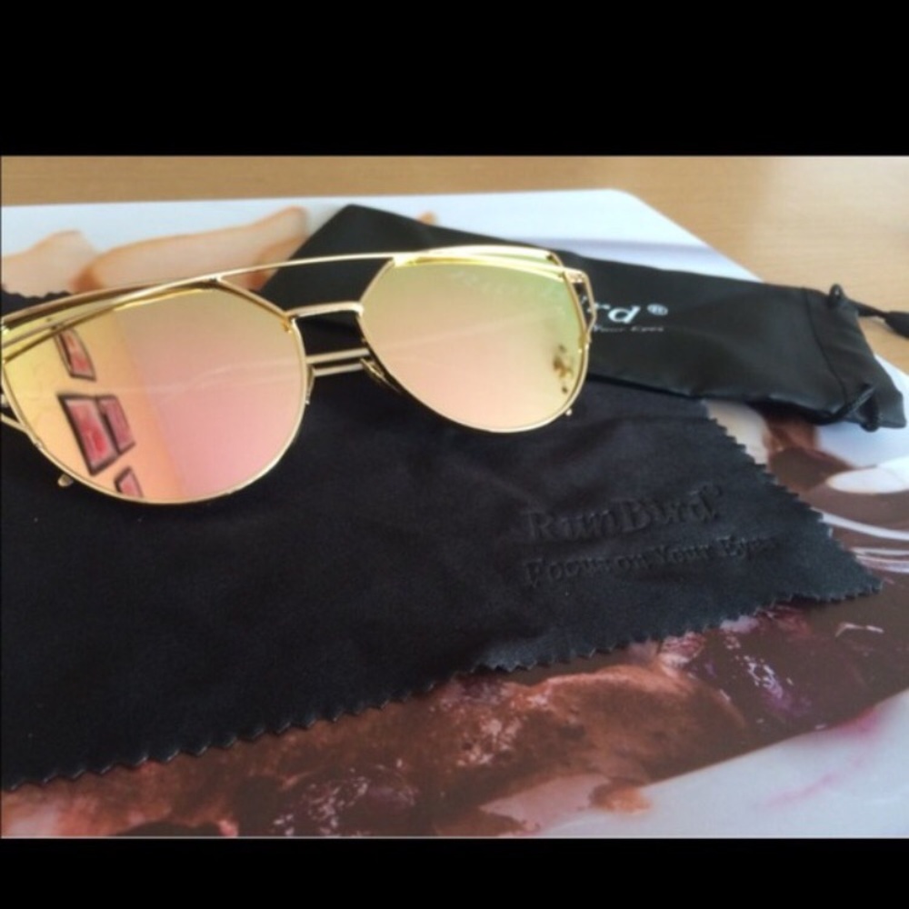 Cateye Mirrored sunglasses