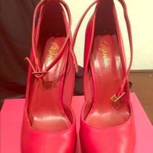 Brand new never worn Just Fab shoes