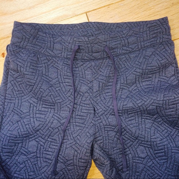 Fabletics sweatpants 🏋️♀️💦 - Picture 3 of 7