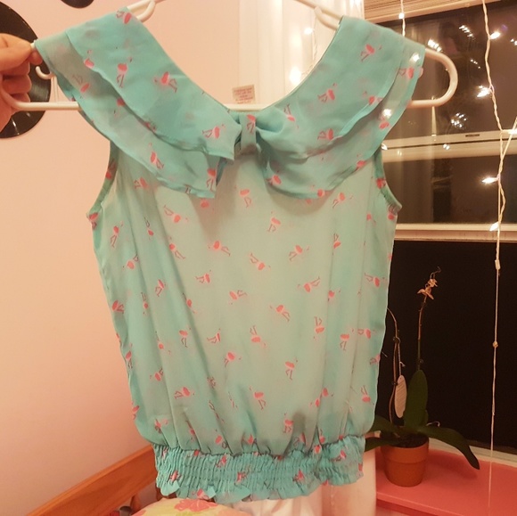 Light blue flamingo pattern top - Picture 2 of 4
