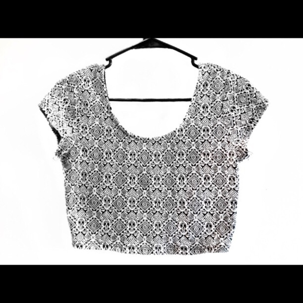 ❗️️SALE❗️PacSun LA Hearts Crop Top