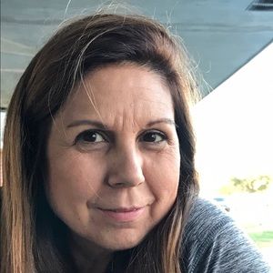 Meet your Posher, Denise