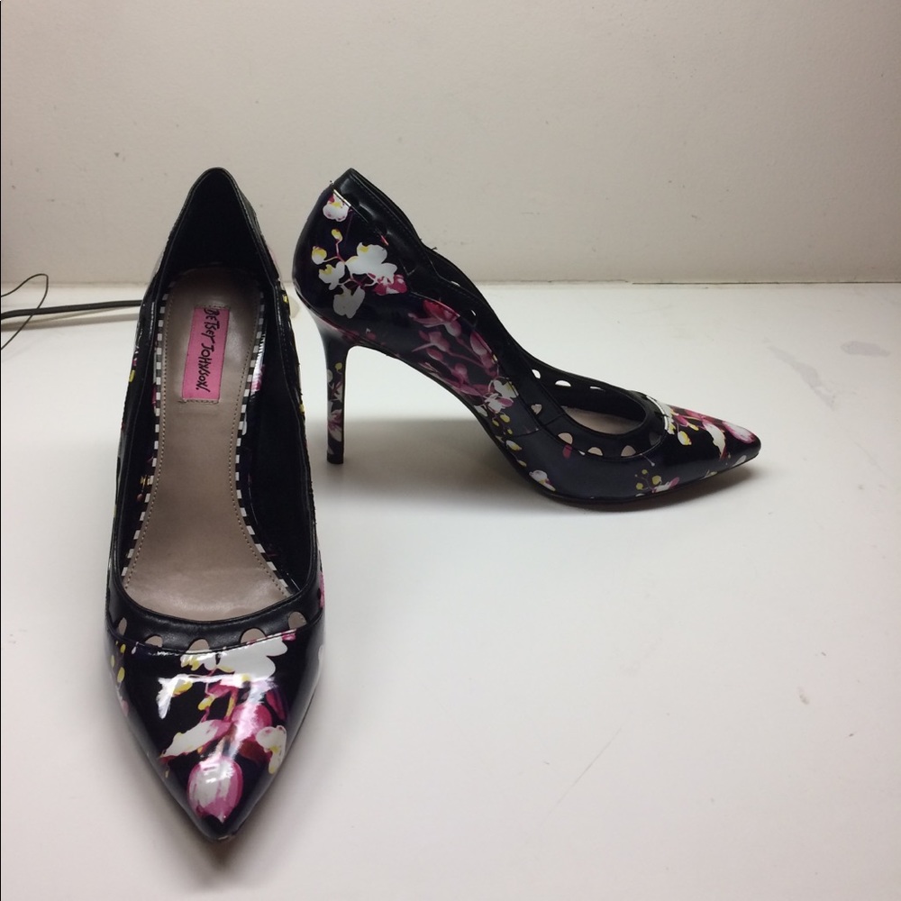 Floral Betsy Johnson Heels