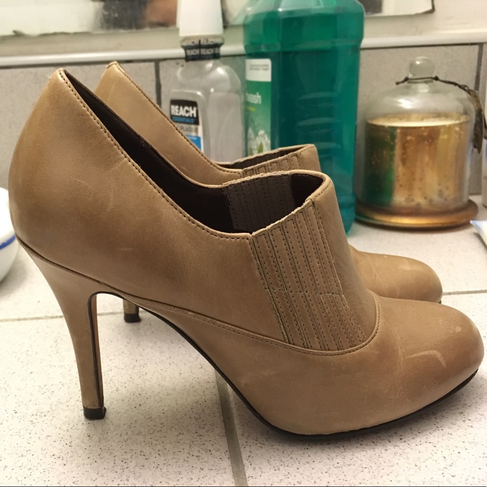 Cole Haan Tan Booties Size 5