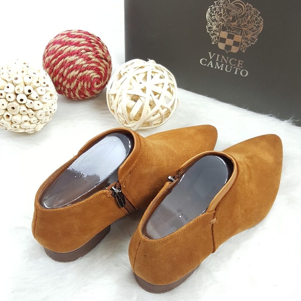 ⛔SOLD⛔NIB VINCE CAMUTO JODY ANKLE BOOTIE BROWN - Picture 3 of 6