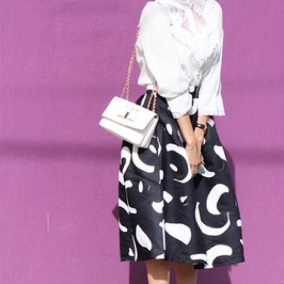 🆕💫💼High waist floral b & w thick winter skirt - Picture 5 of 7