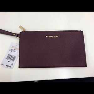 Michael Kors lg Leather Clutch ****SOLD SOLD **