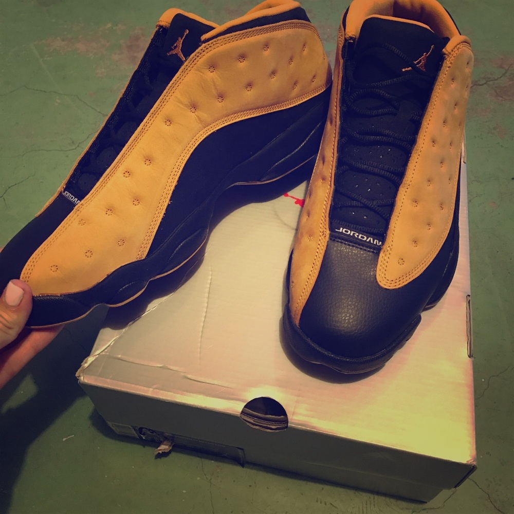Air Jordan 13 retro low
