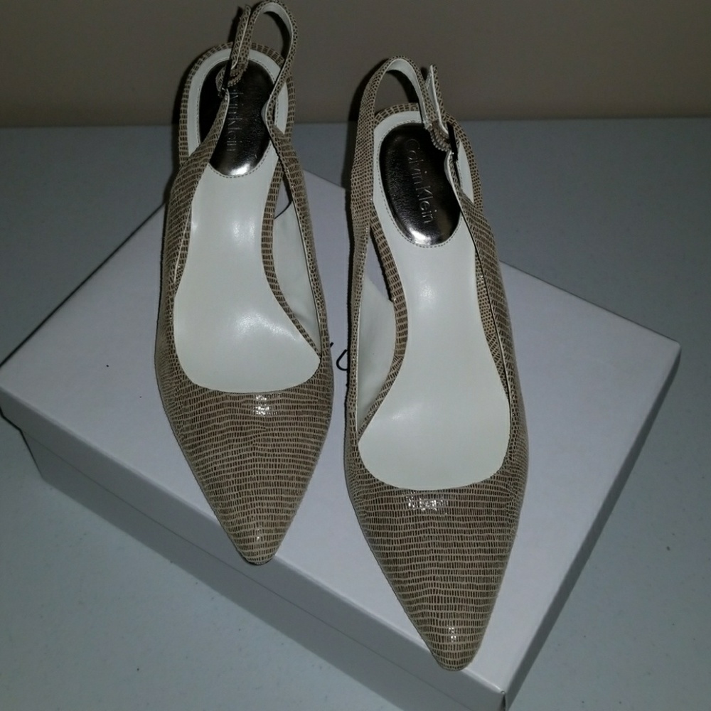 Sling back heels