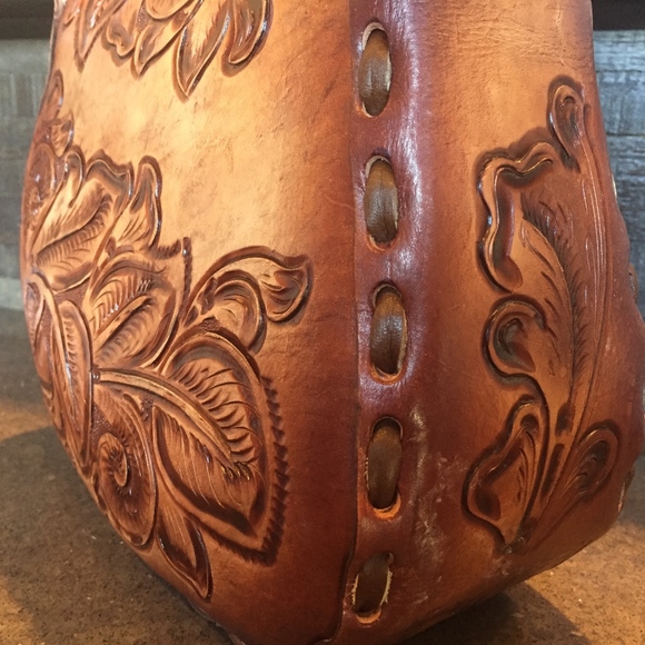 HANCRAFTED LEATHER HANDBAG - Picture 3 of 4