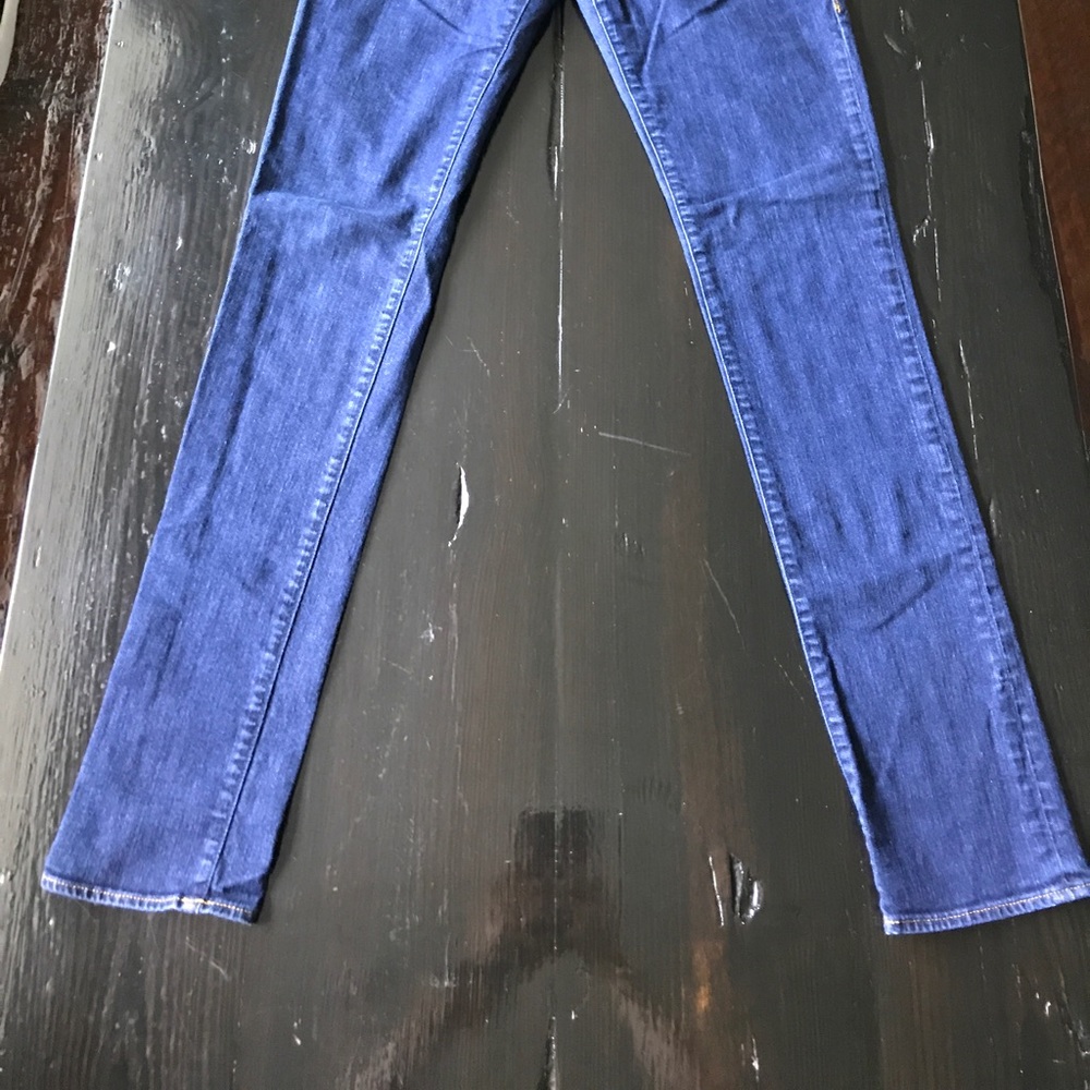 Must have 'Rock And Republic' skinny jeans - Picture 2 of 8
