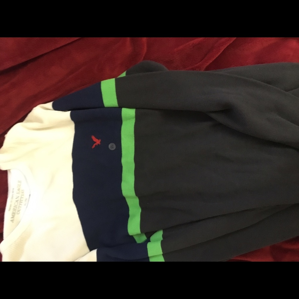 American Eagle sweater