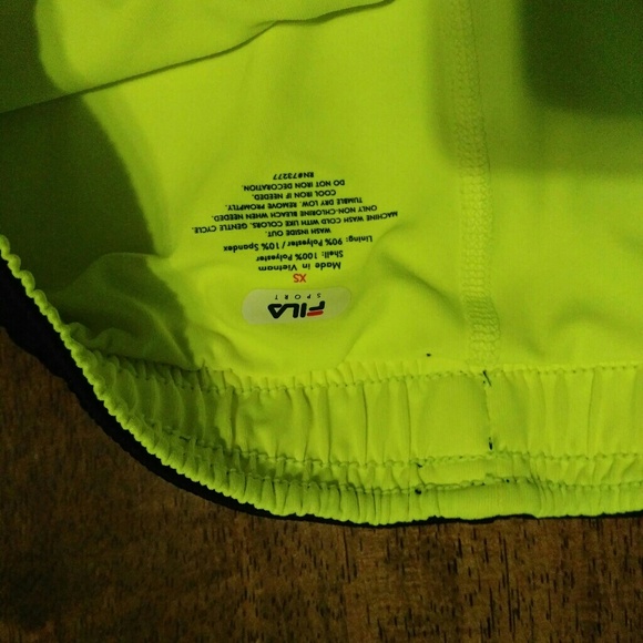FILA Shorts - Picture 4 of 4