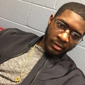 Meet your Posher, Julian