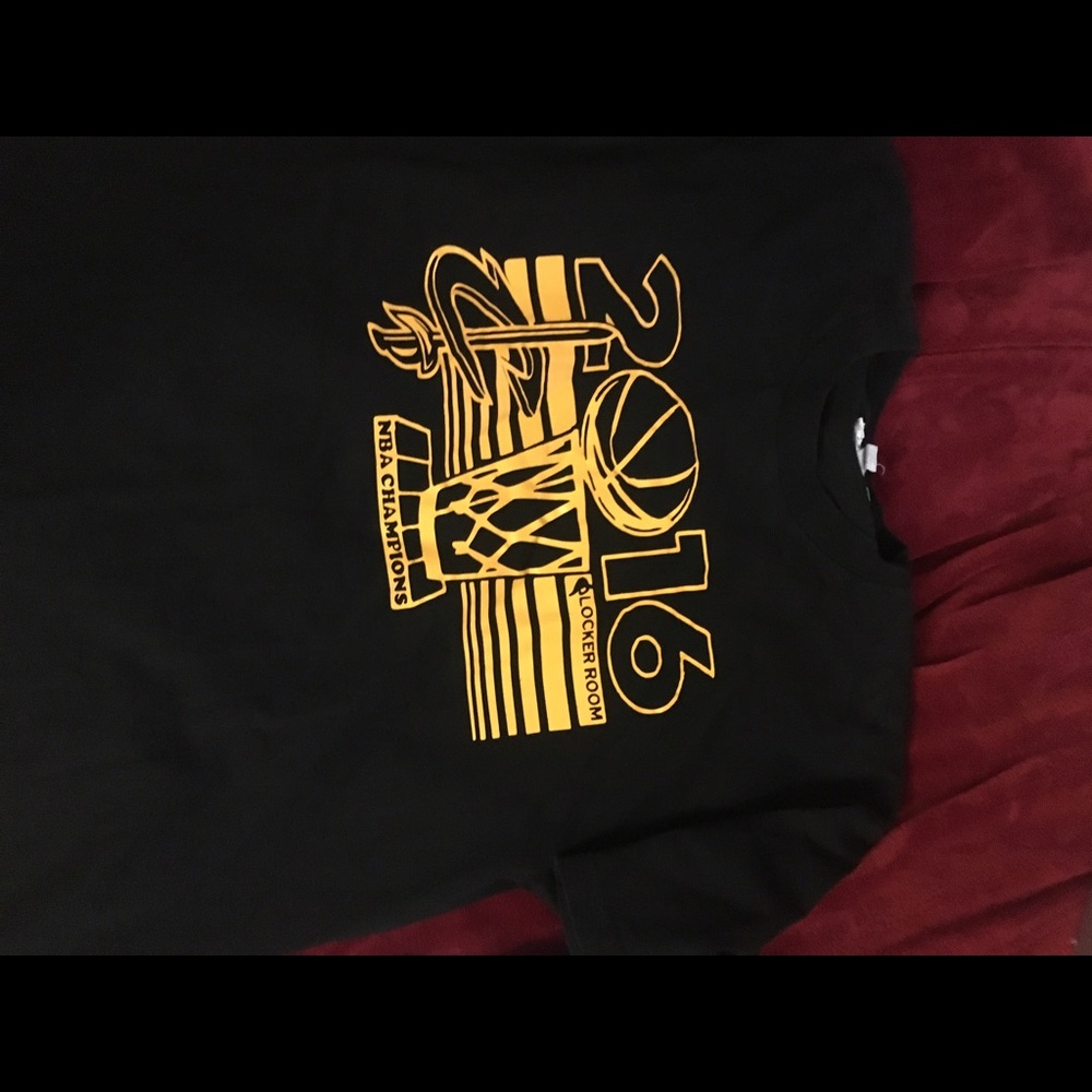 Cleveland Cavs t-shirt