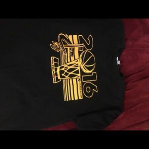 Cleveland Cavs t-shirt